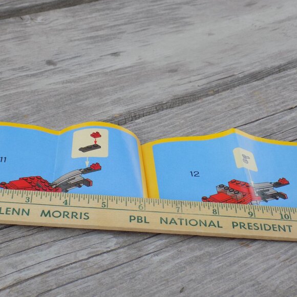 LEGO CREATOR BOOKLET - Picture 12 of 14